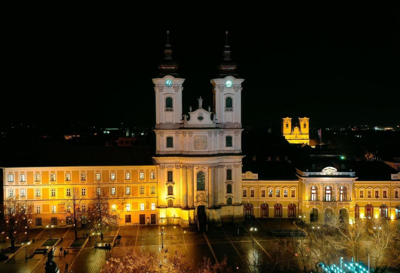 Eger Castle Hill Premium Apartments Bagian luar foto
